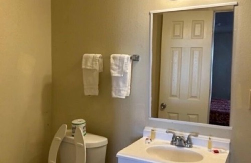 Allison Hotel | Travelodge by Wyndham Gallup