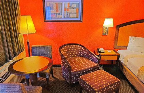 Southeast Houston Hotel | Travelodge by Wyndham Houston Hobby Airport
