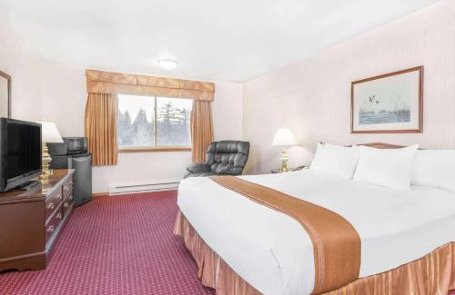 Mendenhall Valley Hotel | Travelodge by Wyndham Juneau