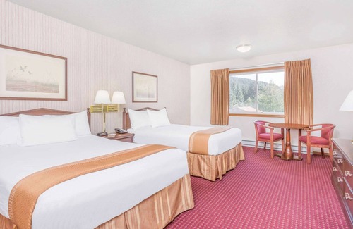 Mendenhall Valley Hotel | Travelodge by Wyndham Juneau
