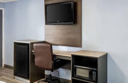East Las Vegas Hotel | Travelodge by Wyndham Las Vegas NM