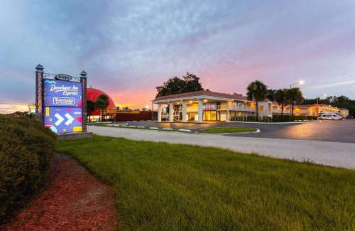 Kissimmee Hotel | Travelodge by Wyndham Orlando Lake Buena Vista South