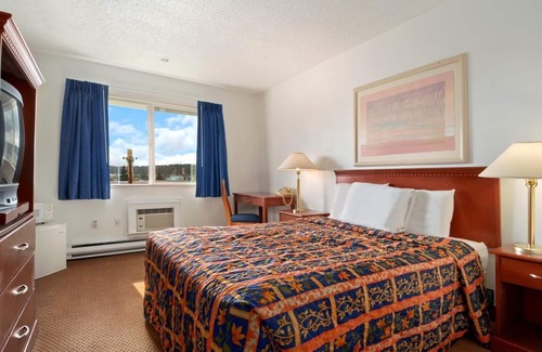 Fife Hotel | Travelodge by Wyndham Port of Tacoma WA