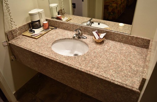 Farmington Hotel | Travelodge by Wyndham Farmington