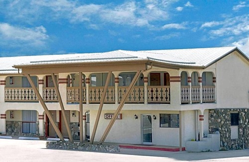 East Las Vegas Apartment | Travelodge by Wyndham Las Vegas NM is offering accommodations in Las Vegas .
