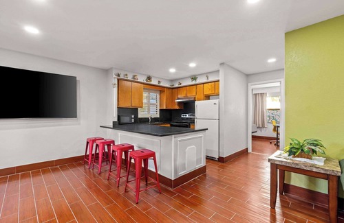 St. Augustine Hotel | Travelodge by Wyndham Hotel & Cottages St Augustine/Historic