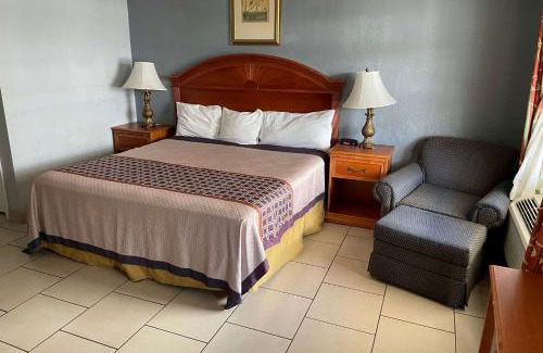 South Venice Hotel | Travelodge by Wyndham Venice