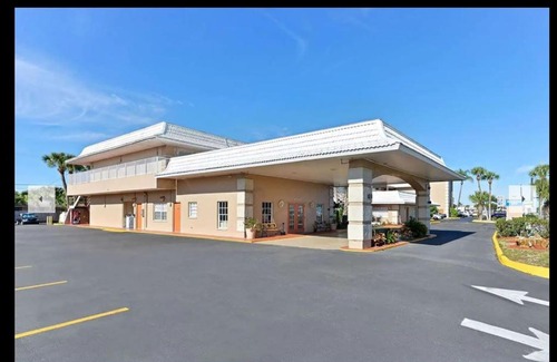 South Venice Hotel | Travelodge by Wyndham Venice