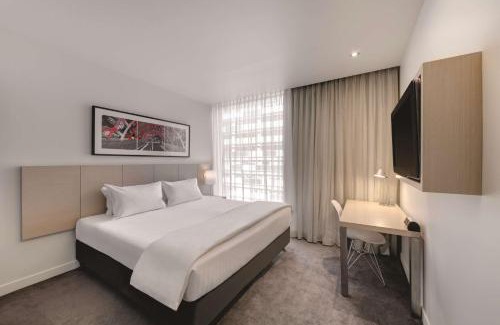 Docklands Hotel | Travelodge Hotel Melbourne Docklands