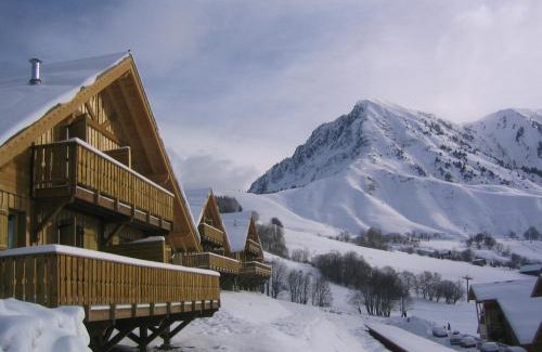 Saint-Jean-d'Arves Apartment | travelski home classic - Les Chalets de la Fontaine du Roi