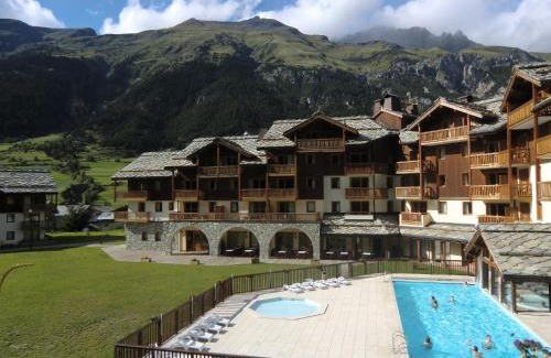 Val Cenis Apartment | travelski home premium - Résidence Les Alpages de Val Cenis