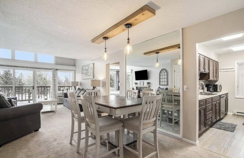 Acme Condo | Traverse city/Golf/Hiking/Equestrian/Lake