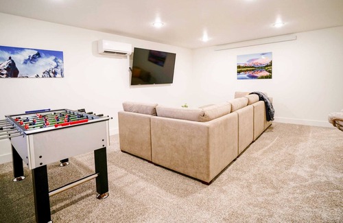Victor House | Traverse Townhome. Yellowstone, Targhee, Tetons