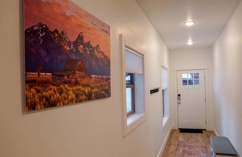 Victor House | Traverse Townhome. Yellowstone, Targhee, Tetons