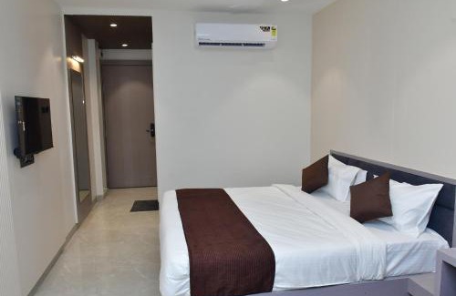 Khattalwada Hotel | Travinities Hotel Avni Palace