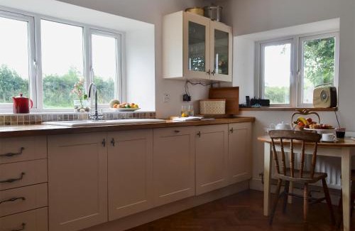 Llanfairpwllgwyngyll House | Tre Anna Lodge
