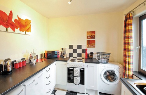 Hythe Cottage | Treacle Cottage at Treacle Den - E5385
