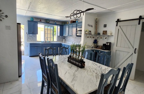 Treasure Beach House | Treasure Beach INN and Bar #6