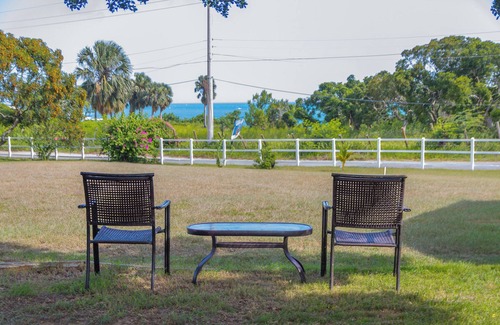 Treasure Beach House | Treasure Beach Inn and Bar room #3