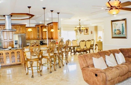 Palm Cay House | Treasure Cove Emerald