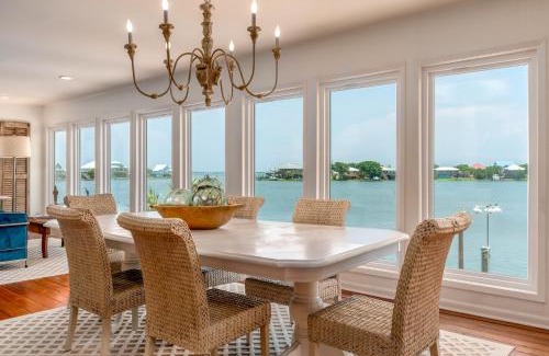 Royal Lagoons House | Treasure Cove