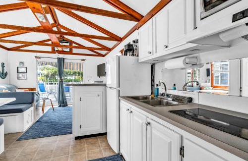 Islamorada Hotel | Treasure Harbor