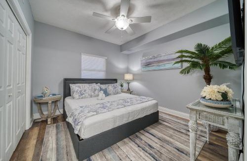 Lower Grand Lagoon House | Treasure Island 0906