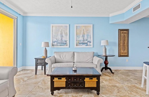 Lower Grand Lagoon Apartment | Treasure Island 1506