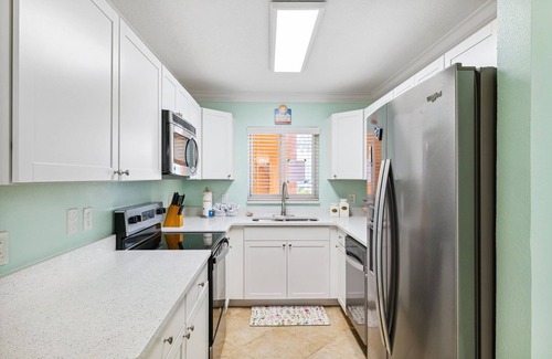 Treasure Island Condo | Treasure Island, Florida Waterfront Resort