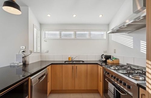Wanaka Apartment | Treble Cone Views - 3 Bedroom