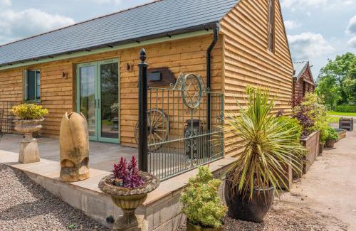 Cardiff House | Tredodridge Barn Retreat