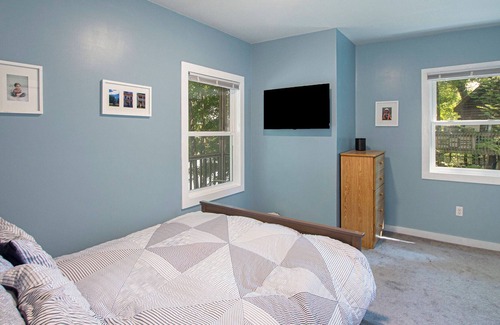 Stanwood Cottage | Tree House on Mecosta!