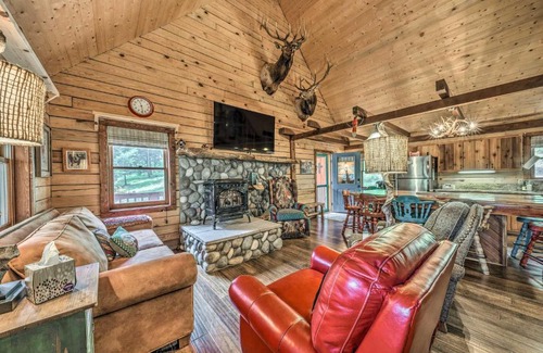 Ruidoso House | Tree-Lined Pollys Perch with Mountain Views!
