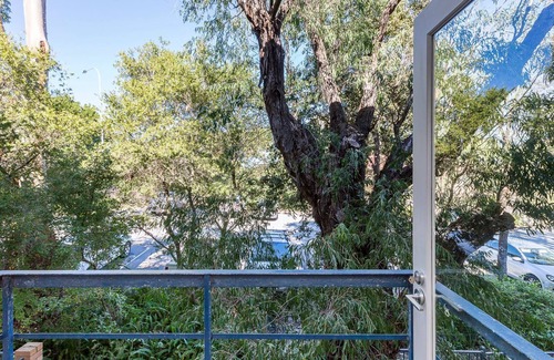 Cottesloe Apartment | Tree Top Studio Cottesloe