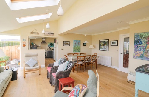 Newport Cottage | TREE TOPS, pet friendly, with a garden in Newport, Pembrokeshire
