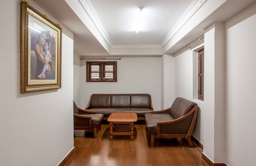 Panduranga Nagar Hotel | Treebo Akshaya Residency