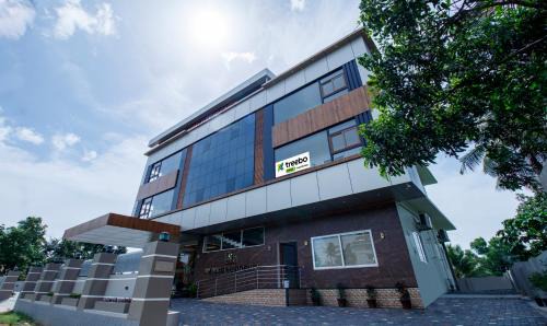 Nedumbassery Hotel | Treebo Amigos Residency Cochin Airport Hotel