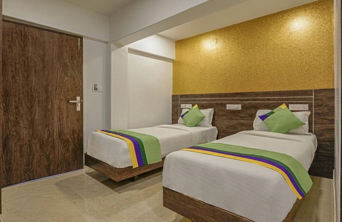 Malad West Hotel | Treebo Atithi Inn