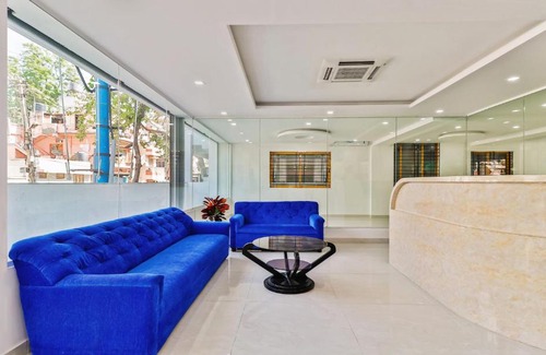 Stage 1 Hotel | Treebo Blu Orchid