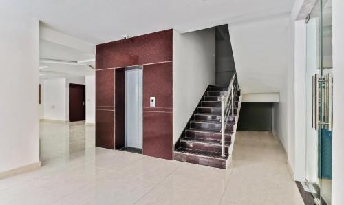 Stage 1 Hotel | Treebo Blu Orchid