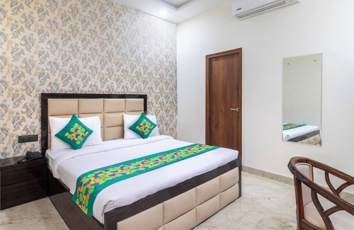 Vrindavan Hotel | Treebo Brij Kaushal, Near Prem Mandir