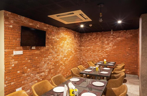 Anna Nagar Hotel | Treebo Fourth Avenue