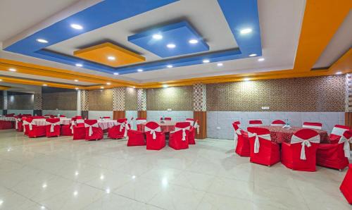 Noida Hotel | Treebo Green View, Noida
