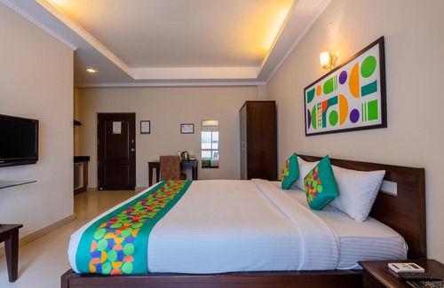 Koramangala Hotel | Treebo Ivory White Inn