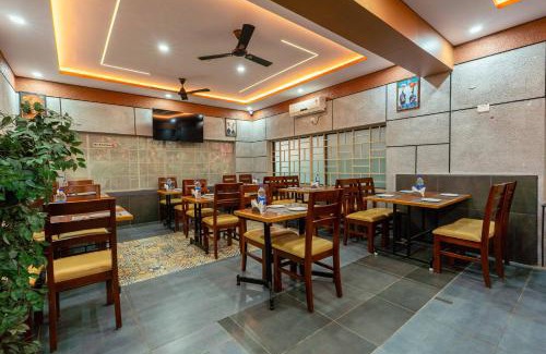 Koramangala Hotel | Treebo Kings Orchid