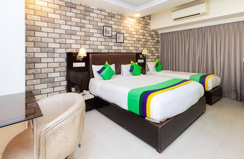 Jogeshwari West Hotel | Treebo Laaiba Residency