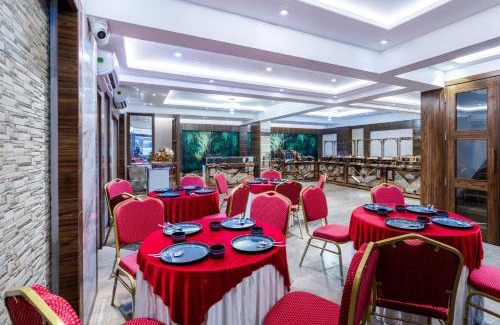 Pune Hotel | Treebo Lemon Wood Suites