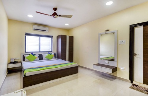 Phool Bagan Hotel | Treebo Pawan Putra
