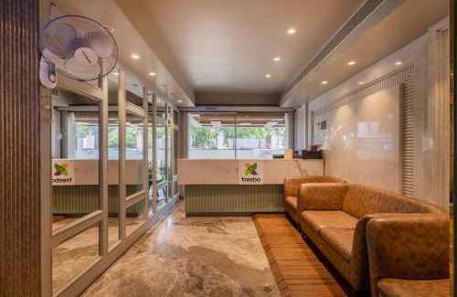 Mylapore Tiruvallikk Hotel | Treebo Premium Twin Star