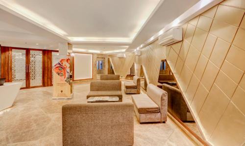 Block E Hotel | Treebo Radhe Palace